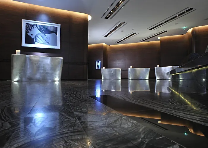 Le Meridien Hotel 5*
