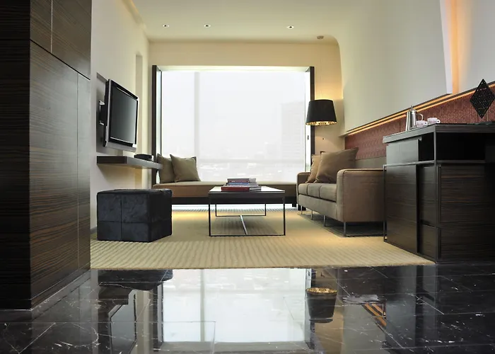 Le Meridien Hotel 5*
