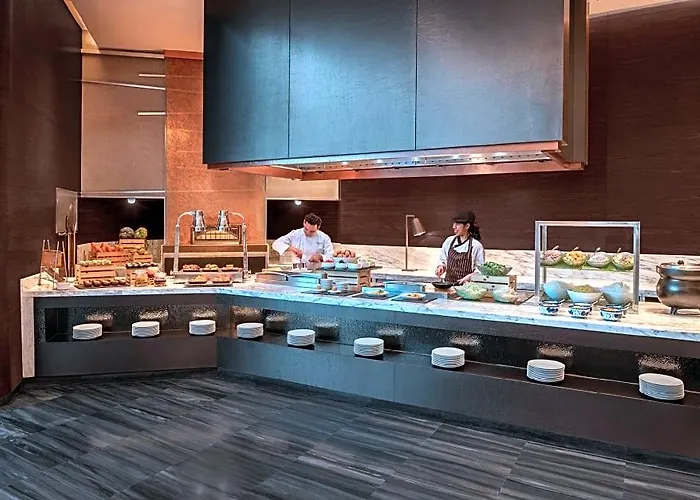 Le Meridien מלון 5*