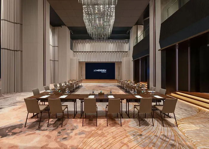 Le Meridien Отель 5*